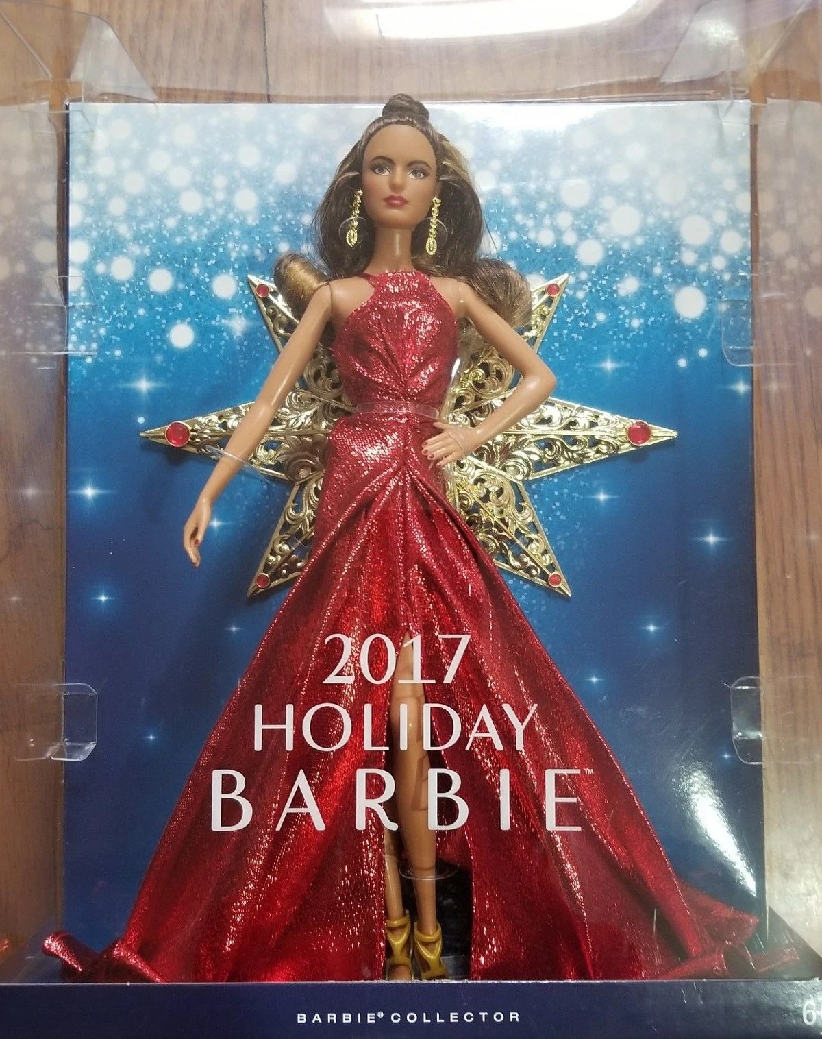Barbie Model Muse Body Holiday sans boite + 4 tenues