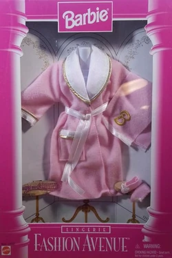 Barbie Deluxe Fashion Avenue Gold White Gown Accessories 1996 Mattel NRFB NEW