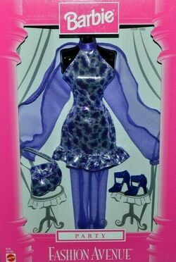 1998+Barbie+Limited+Edition+Chicago+Cubs+Outfit+Fashion+Avenue+