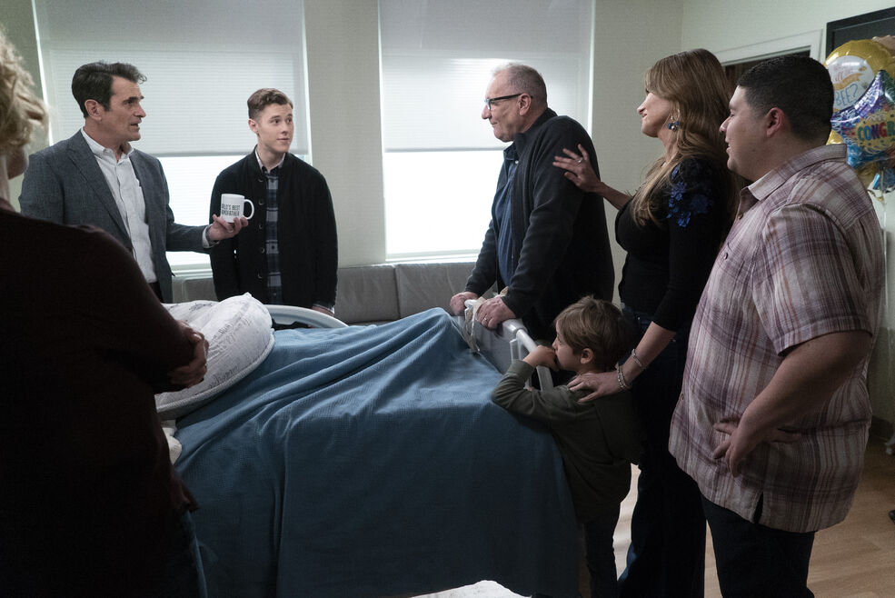 Modern family season 10 episodes clearance