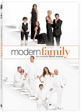 Modern Family The Complete Third Season Modern Family Wiki Fandom