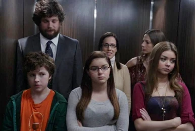 Flip Flop Modern Family Cast Modern Family (S04E20): Flip Flop Summary