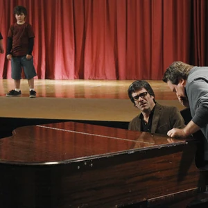 The Musical Man Modern Family Wiki Fandom Modern family is an american mockumentary family sitcom television series created by christopher lloyd and steven levitan for the american broadcasting company. the musical man modern family wiki