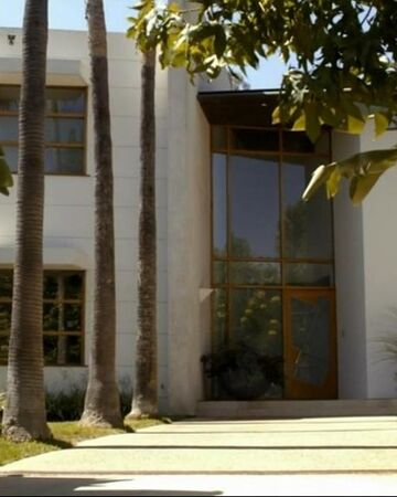 The Pritchett House Modern Family Wiki Fandom The Pritchett House Modern Family Wiki Fandom