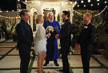 Modern Family' Cast Talks Emotional Wedding Finale