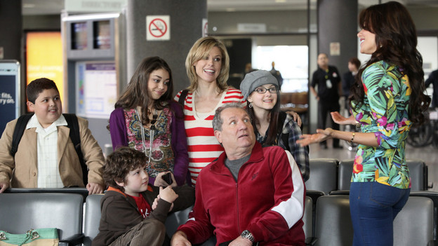 Airport 2010 | Modern Family Wiki | Fandom