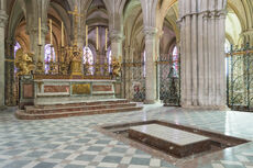 Church of Saint-Étienne interior (2)
