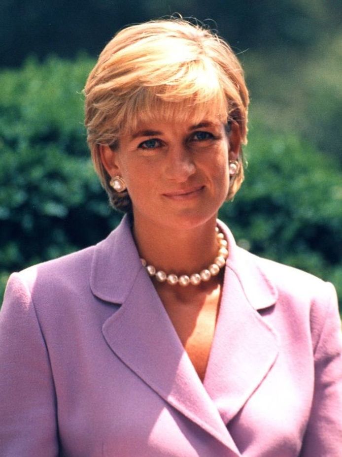 Lady Diana's statement fashion - and the timeless appeal of 'revenge looks