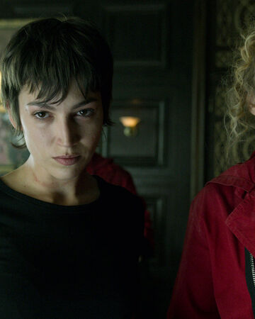 The Paris Plan Money Heist Wiki Fandom We are back madafakas, ursula corbero, who plays tokyo, captioned the trailer. the paris plan money heist wiki fandom