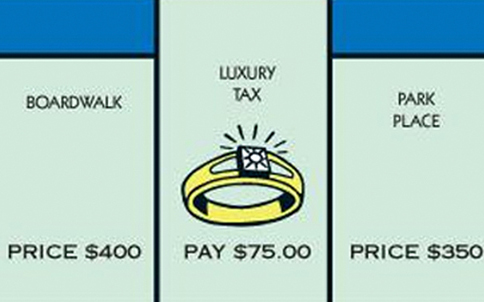 monopoly luxury tax space