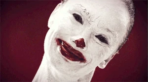 84A9C45D-ABD2-4937-A40B-7E45277186FB.gif (747 KB) A killer clown showing his teeth.