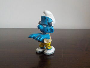 Action figure of a smurf dressed as Frankenstein