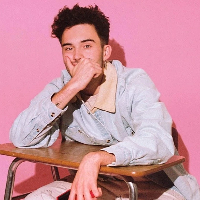 その他 HelloWorld Hello World - Single by Kizuna AI | Spotify