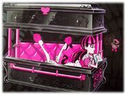 Box art - Draculaura writing in bed