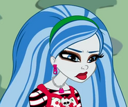 Ghoulia without glasses.