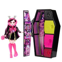 Monster High Draculaura Fashion Doll with Pink & Black Hair, Signature  Look, Accessories & Pet Bat