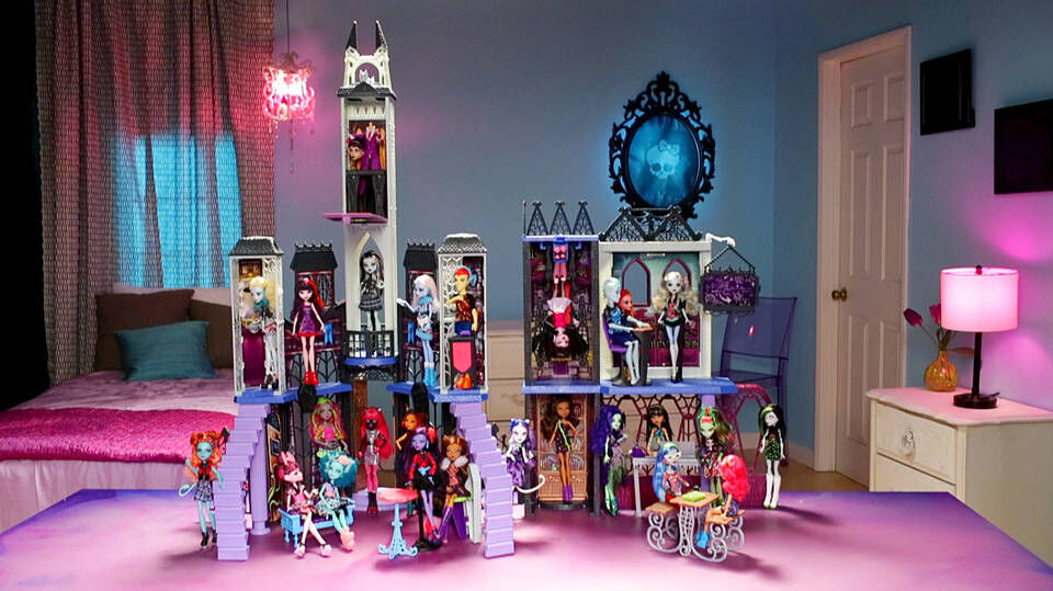 Monster high deadluxe top high school deluxe playset