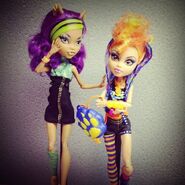 Diorama - Clawdeen and Howleen