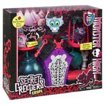 BDF06-Monster-High-Secret-Creepers-Crypt-1