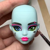 Skulltimate Secrets Neon Frights Frankie