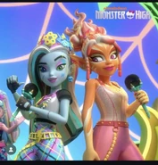 Frankie and Phoenix 2.jpg (86 KB)