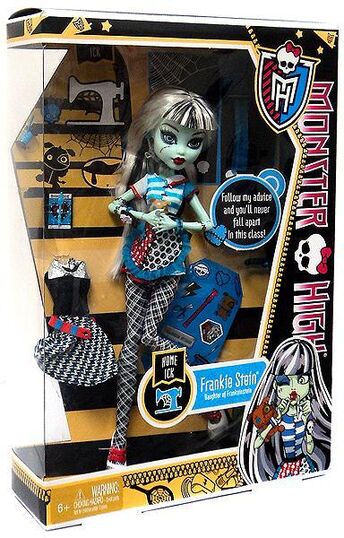 Mattel Monster High Doll, Frankie Stein in Black and White, Reel Drama  Collector Doll, Doll-Size and Life-Size Posters, Horror Flick Theme, Toys  and Gifts, (HKN29) : : Toys & Games