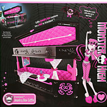 draculaura coffin bed