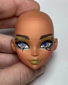 Skulltimate Secrets Fearidescent Cleo