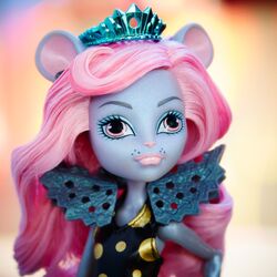 Mouscedes King (G1), Monster High Wiki