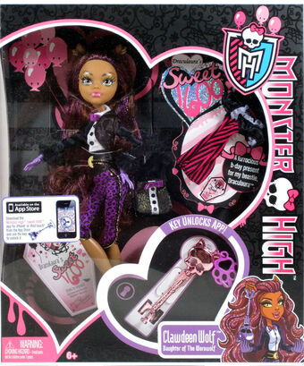 clawdeen wolf merchandise