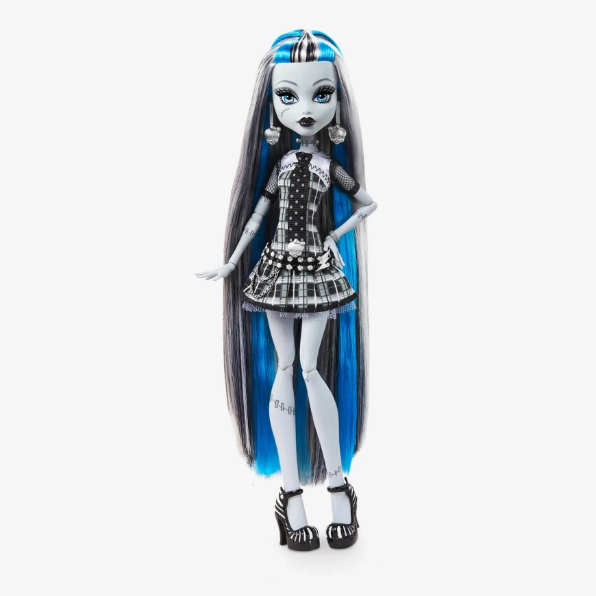 Draculaura, Monster High Doll Collector Doll in Black and White, Reel Drama