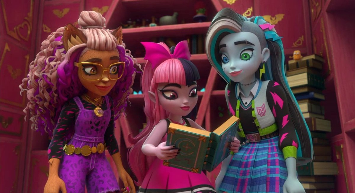 Clawdeen Begs to Stay at Monster High!