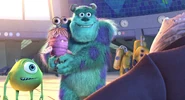 Monsters-inc-disneyscreencaps.com-4209.jpg (374 KB)