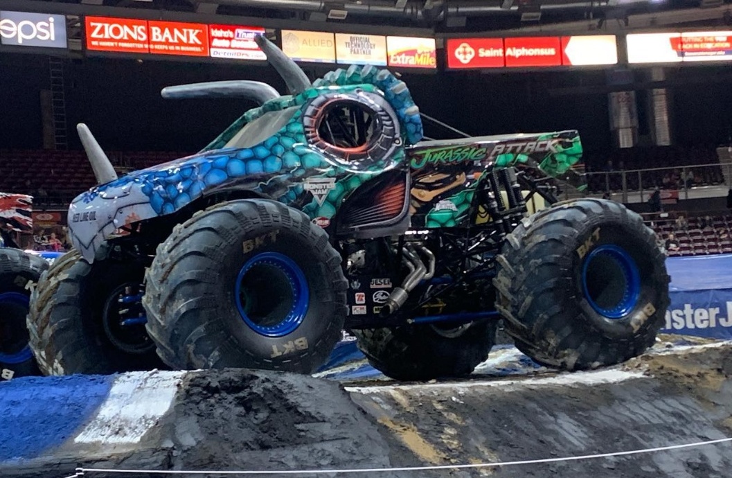 Monster Jam ready to motor into Glendale