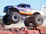 464216 382802315097016 725095095 o.jpg (112 KB) Bigfoot Chromalusion 2000-2003.