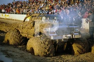 000-1225118scr wm 144d535a0440ae4.jpg (451 KB) Bigfoot at a 4-Wheel & Offroad Jamboree, circa 1984.