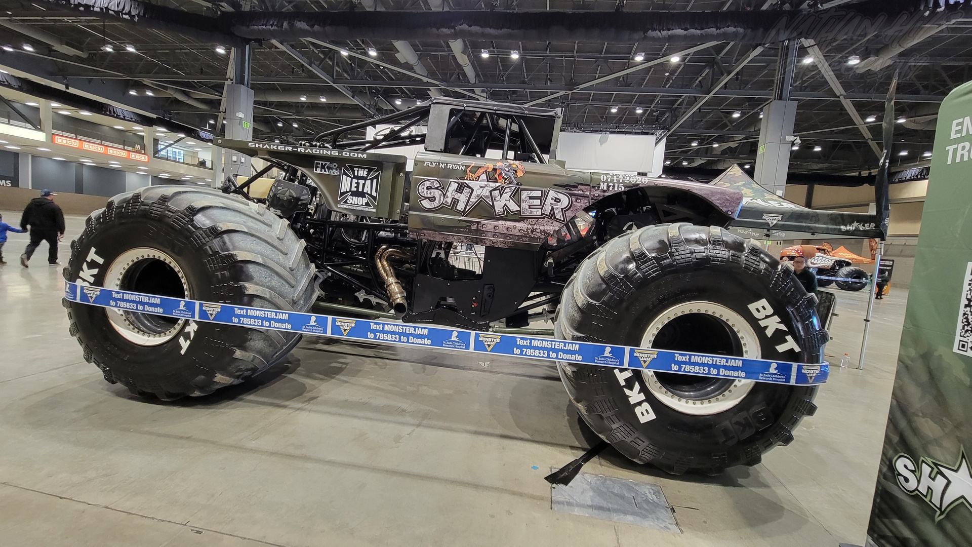 Shaker Monster Jam Truck