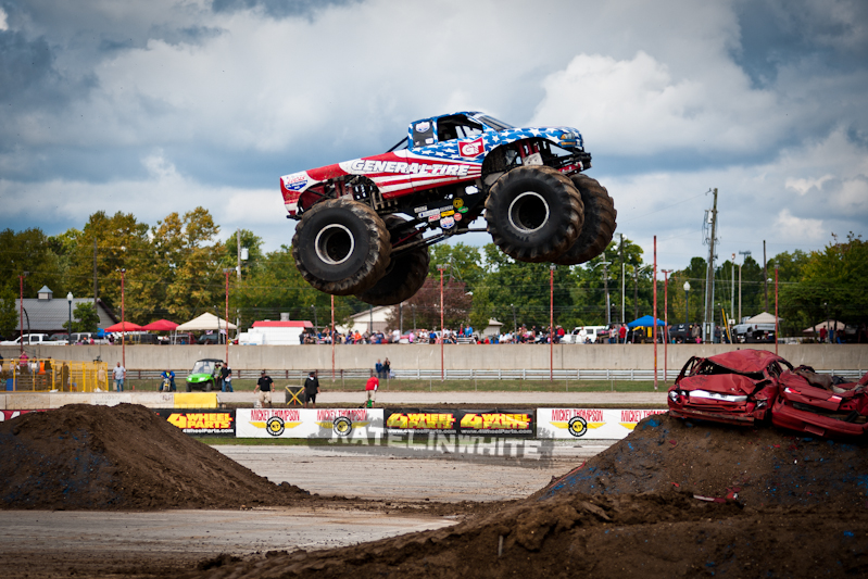 Indy Monster Trucks - 4-Wheel Jamboree