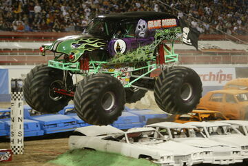 MONSTER JAM - GRAVE DIGGER - S/S TEE - www.fourthquadrant.in