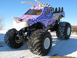 Velociraptor (Team Throttle), Monster Trucks Wiki