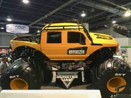 DsdFPokXcAALe6M.jpg (223 KB) BroDozer on display at SEMA 2018.