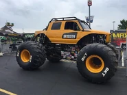 36176252 1671707712945977 1751829181928308736 n.jpg (72 KB) BroDozer, circa June 2018.