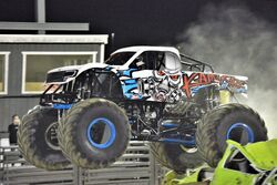 Kamikaze, Monster Trucks Wiki