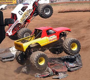 MonsterTrucksRacing