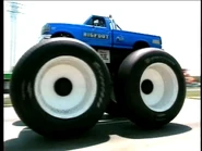 VS--BIGFOOT25thAnniversaryCollection2000BIGFOOT4X4FreeDownloadBorrowandStreamingInternetArchive-52’29” .jpg (204 KB)