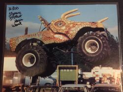 Velociraptor (Team Throttle), Monster Trucks Wiki