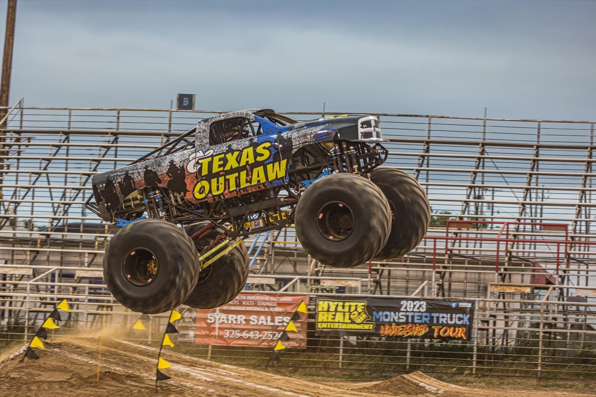 Hylite Real Entertainment Monster Trucks