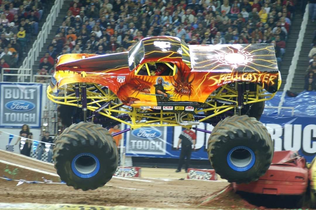 Blue Thunder, Monster Trucks Wiki