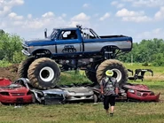 000-0-0-0-0-444444518 1498863337692893 2818984218564391747 n.jpg (377 KB) Running as King Kong.