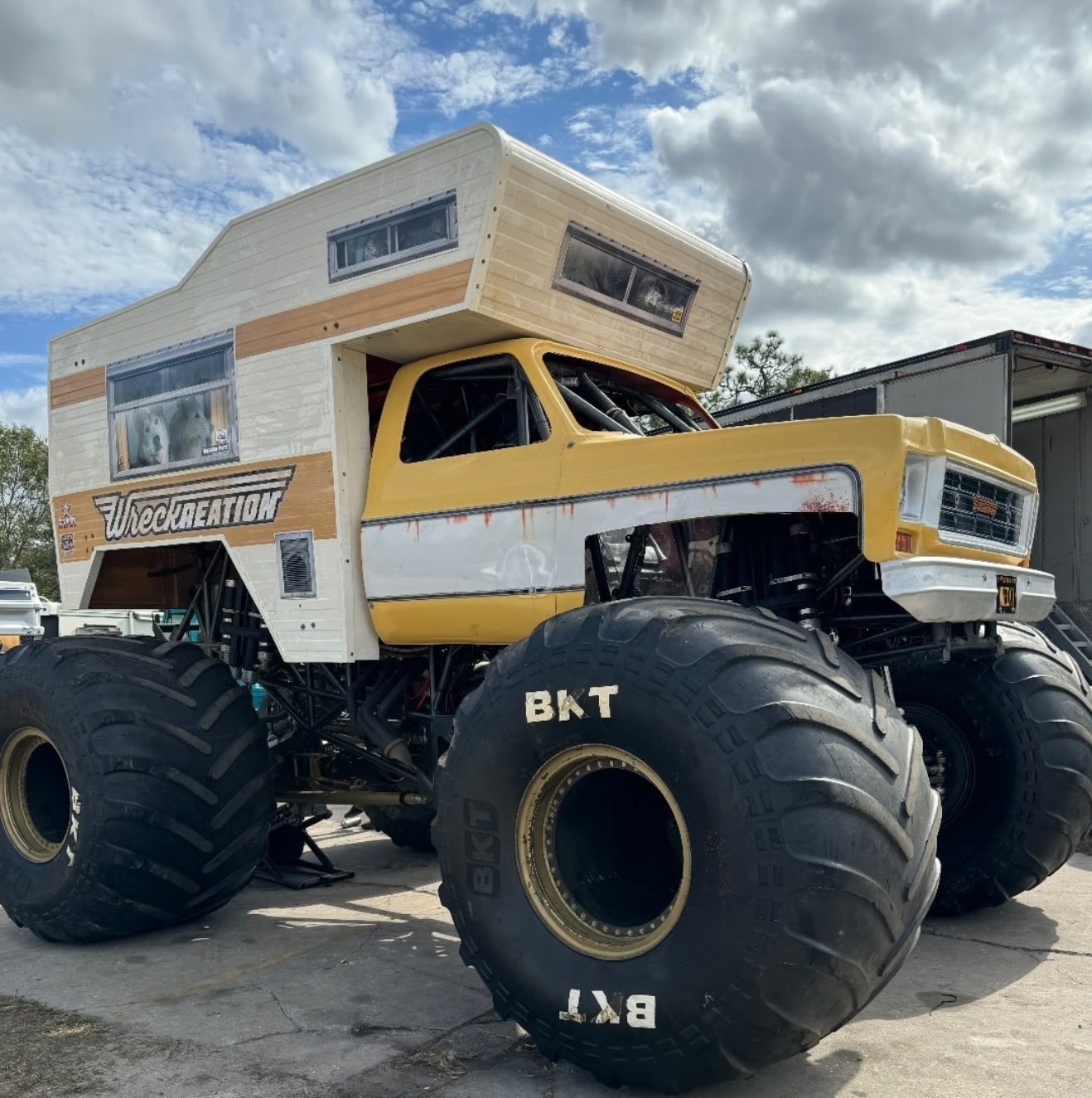 Monster Jam: Maximum Destruction, Monster Trucks Wiki